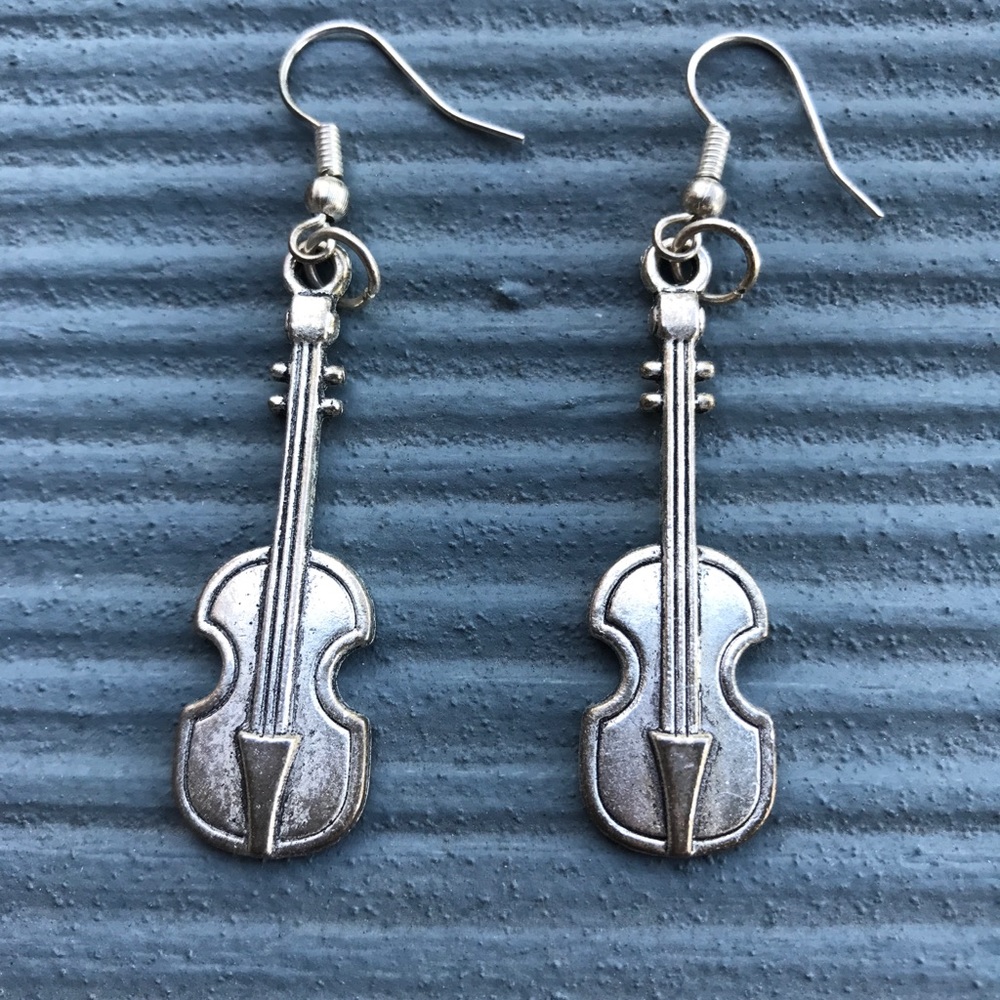 Violin earrings 🎻